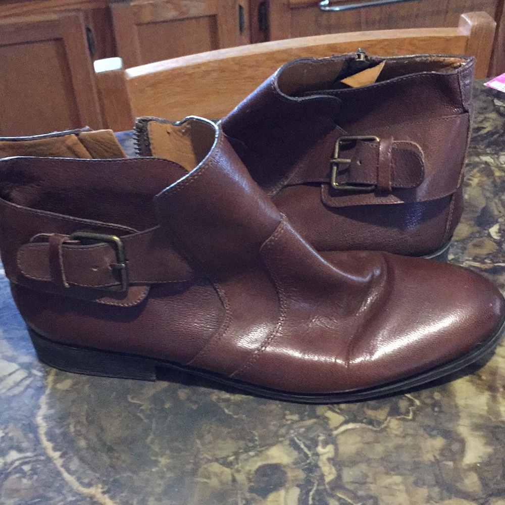 Ankle boots